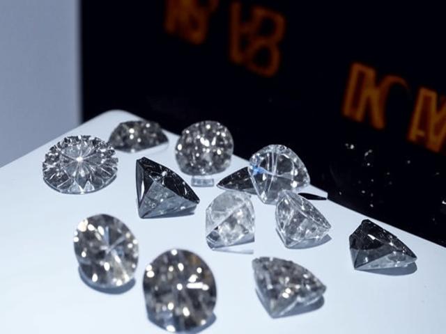 Импорт алмазов в Индии в сентябре вырос на 11%